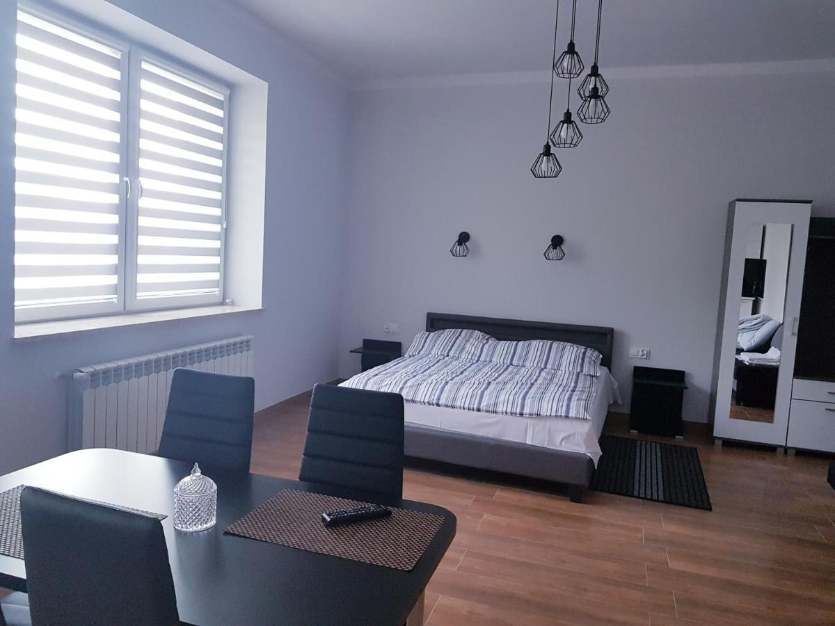 Apartamenty Polna Ostrowiec Swietokrzyski Ngoại thất bức ảnh