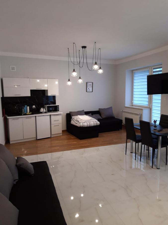 Apartamenty Polna Ostrowiec Swietokrzyski Ngoại thất bức ảnh