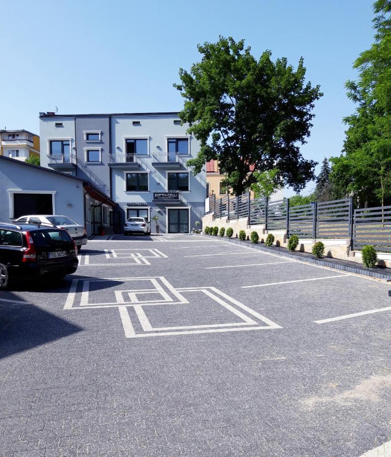 Apartamenty Polna Ostrowiec Swietokrzyski Ngoại thất bức ảnh